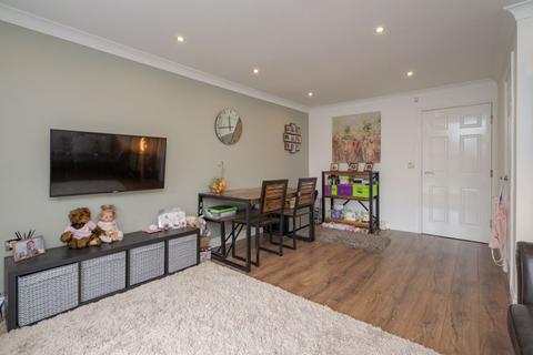 67 Abbeylea Drive, Westhoughton, Bolton, BL5 3ZD