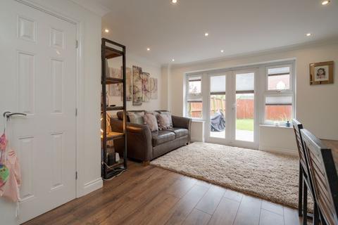 67 Abbeylea Drive, Westhoughton, Bolton, BL5 3ZD