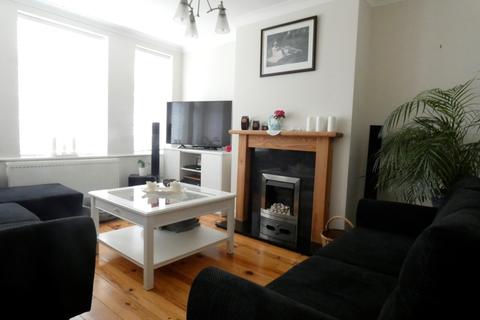 2 Calder Avenue, Perivale, Greenford, UB6 8JQ