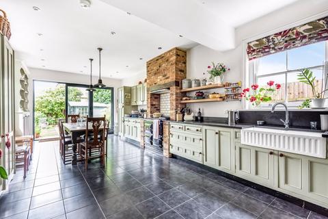 1 Hill Road, Carshalton, SM5 3RA