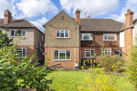 120 Ewell By Pass, Epsom, KT17 2PP