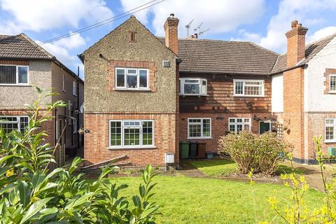 120 Ewell By Pass, Epsom, KT17 2PP