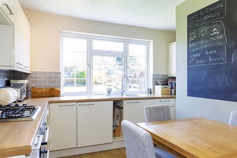 120 Ewell By Pass, Epsom, KT17 2PP