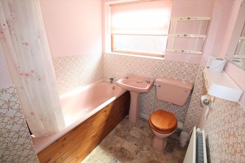 18 Ash Grove, Llay, Wrexham, LL12 0UF
