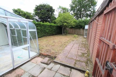 18 Ash Grove, Llay, Wrexham, LL12 0UF