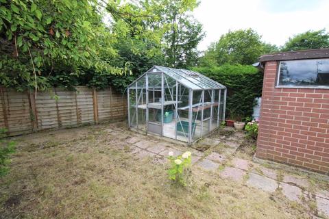 18 Ash Grove, Llay, Wrexham, LL12 0UF