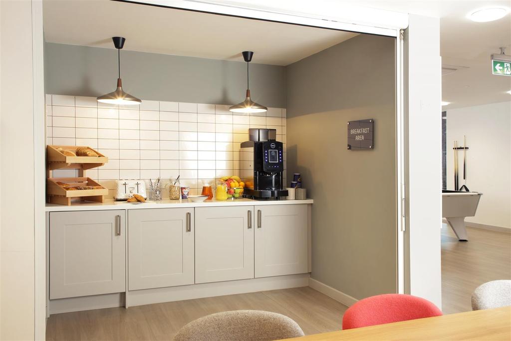 Breakfast Bar