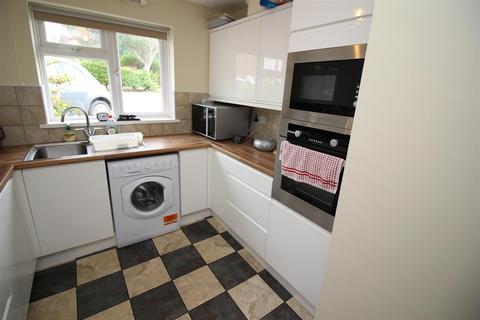 31 Bishopswood, Brackla, Bridgend, CF31 2LW