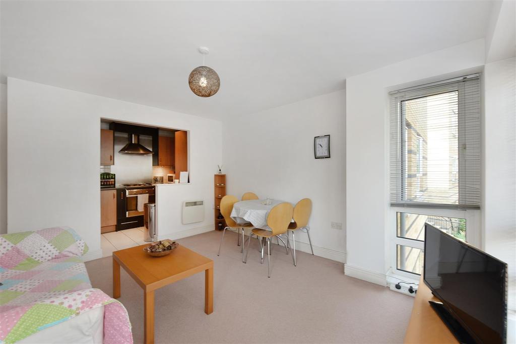 St Davids Square, London, E14 1 bed apartment £1,365 pcm (£315 pw)