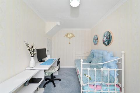 50 Capstan Square, London, E14 3EU