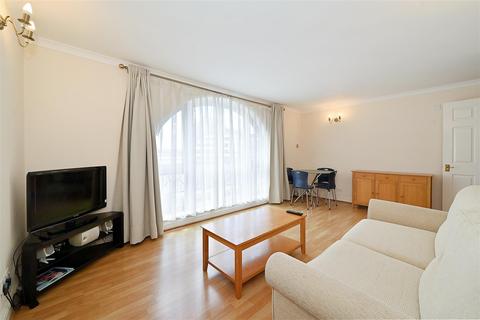 Flat 2, 13 Pepper Street, London, E14 9RB