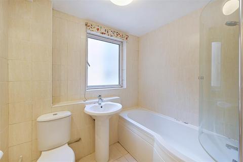 Flat 2, 13 Pepper Street, London, E14 9RB