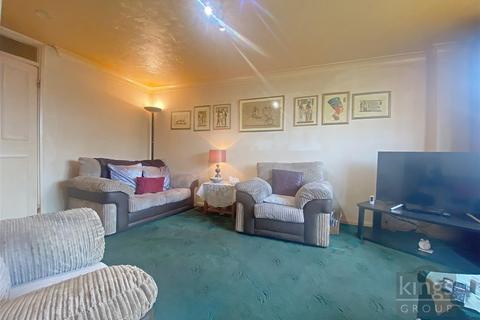 Flat 31, Gainsborough House Ayley Croft, Enfield, EN1 1XY