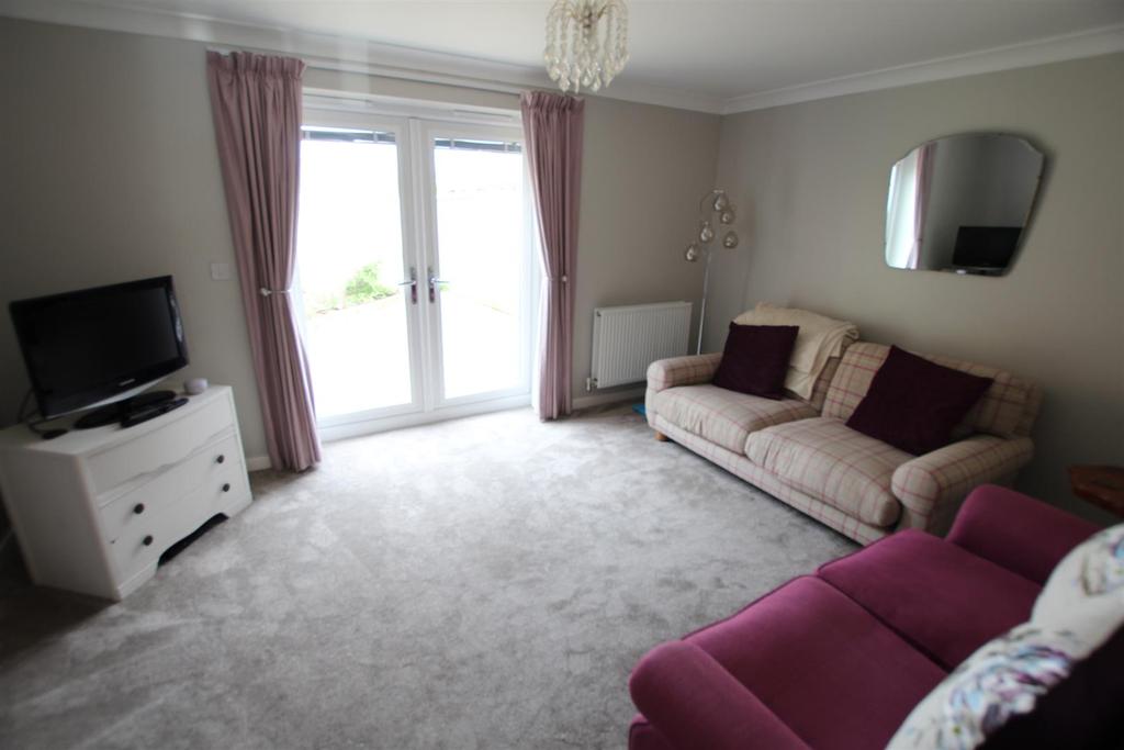 Wellhouse Road, Newton Aycliffe 3 bed semidetached house £135,000