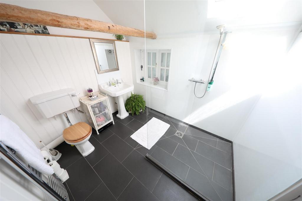 En-suite shower room