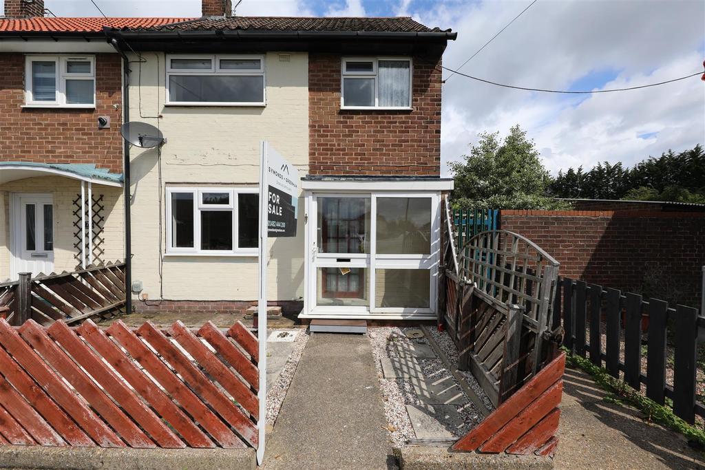 Rosedale Grove, Hull 2 bed end of terrace house £100,000