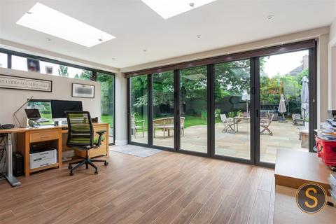 47 Chipperfield Road, Bovingdon, Hemel Hempstead, HP3 0JW