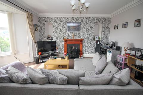 2 Langlands Road, Hawick, TD9 7EF