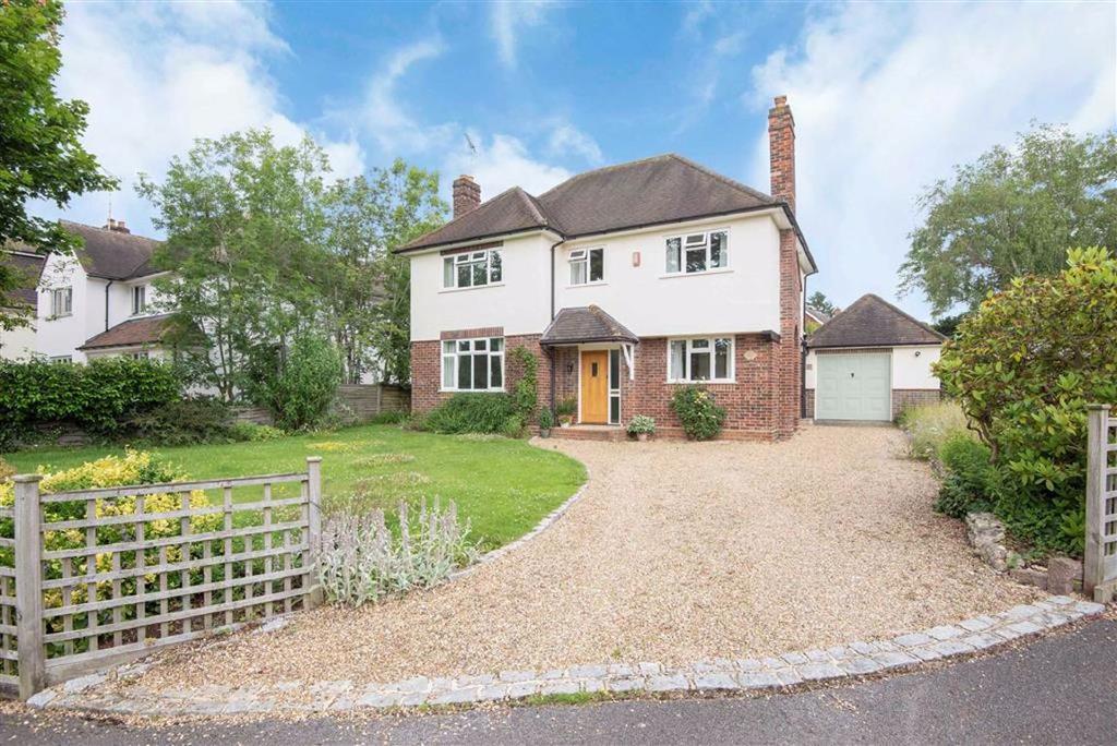 Kidmore End Road, Emmer Green, Reading 4 bed detached house - £875,000