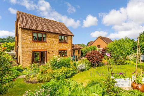4 Daundy Close, Ipswich, IP2 0DT