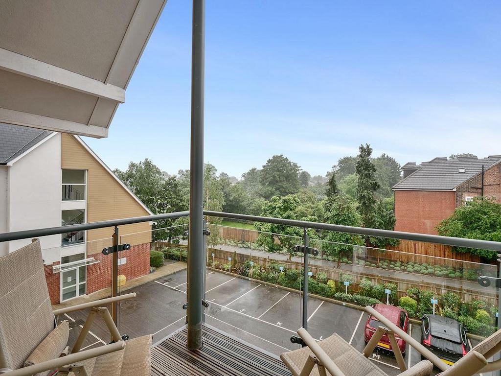 Sydney Court, Lansdown Road, Sidcup 1 bed apartment for sale £265,000