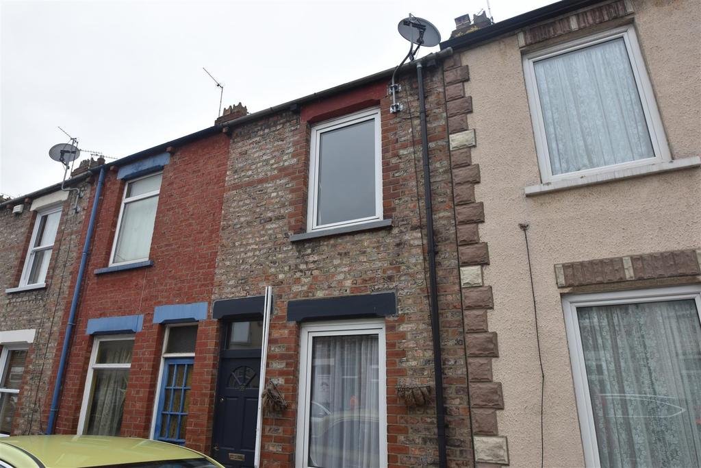 Kitchener Street, York 2 bed terraced house £825 pcm (£190 pw)