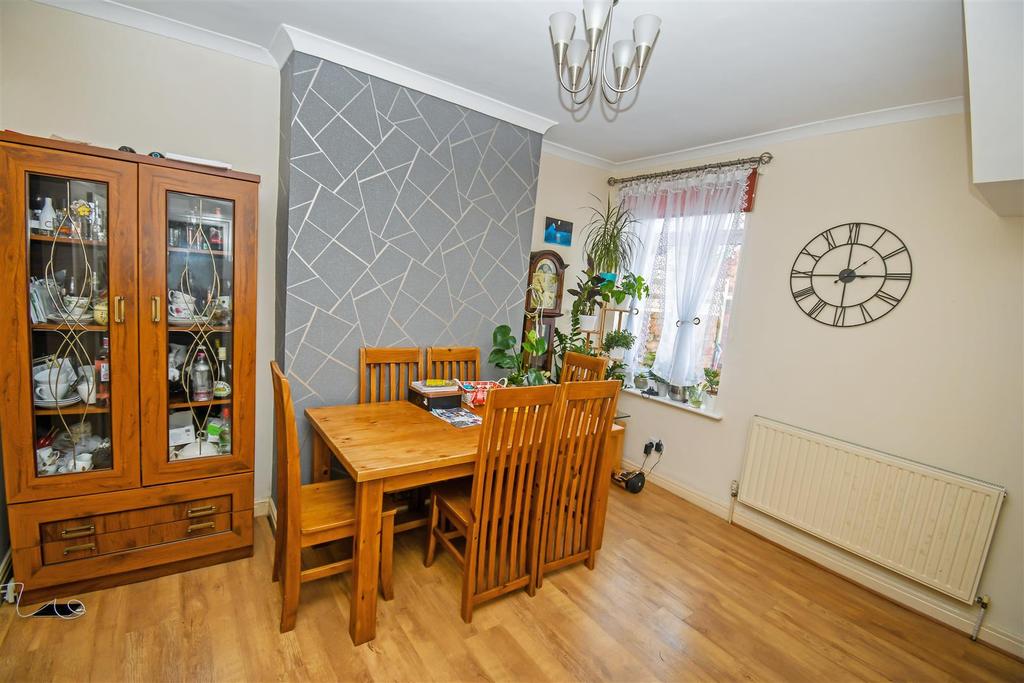 Airlie Street, Hull 3 bed terraced house £70,000