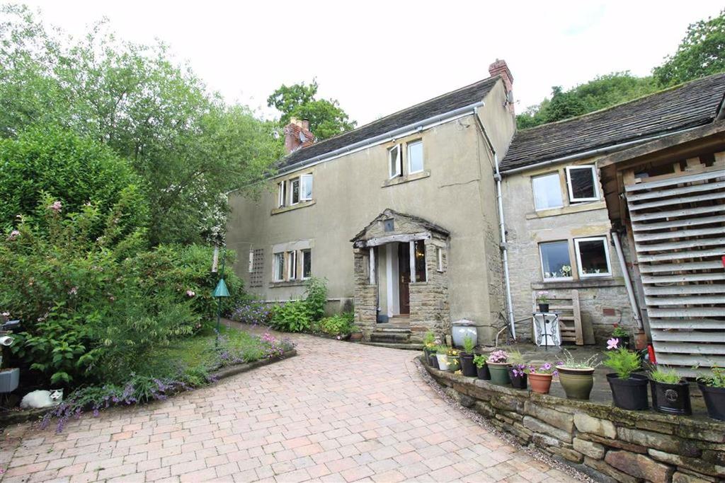 Pyegrove, Glossop 3 bed semidetached house £450,000