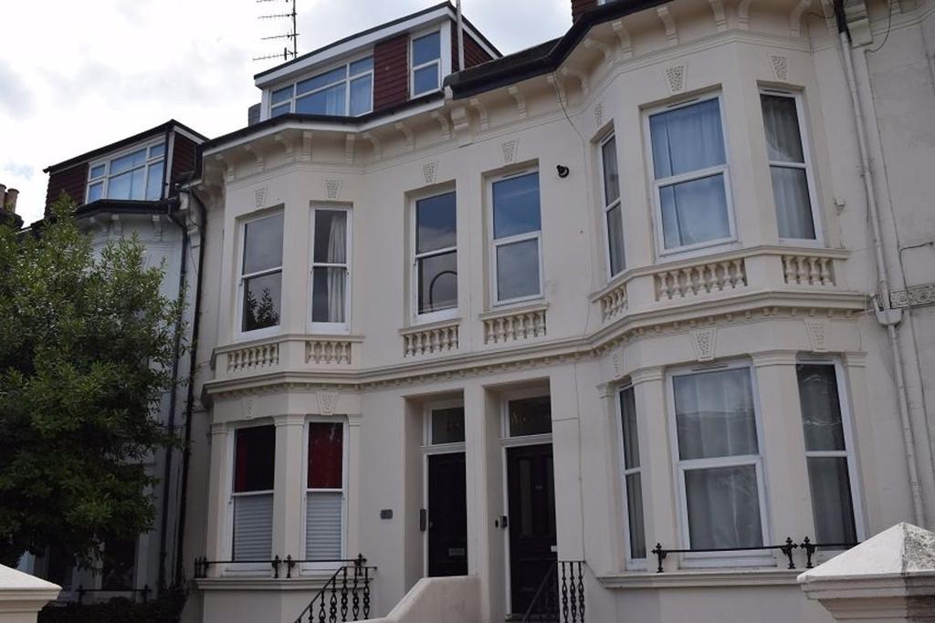 Preston Road, Brighton BN1 6AF 1 bed flat £825 pcm (£190 pw)