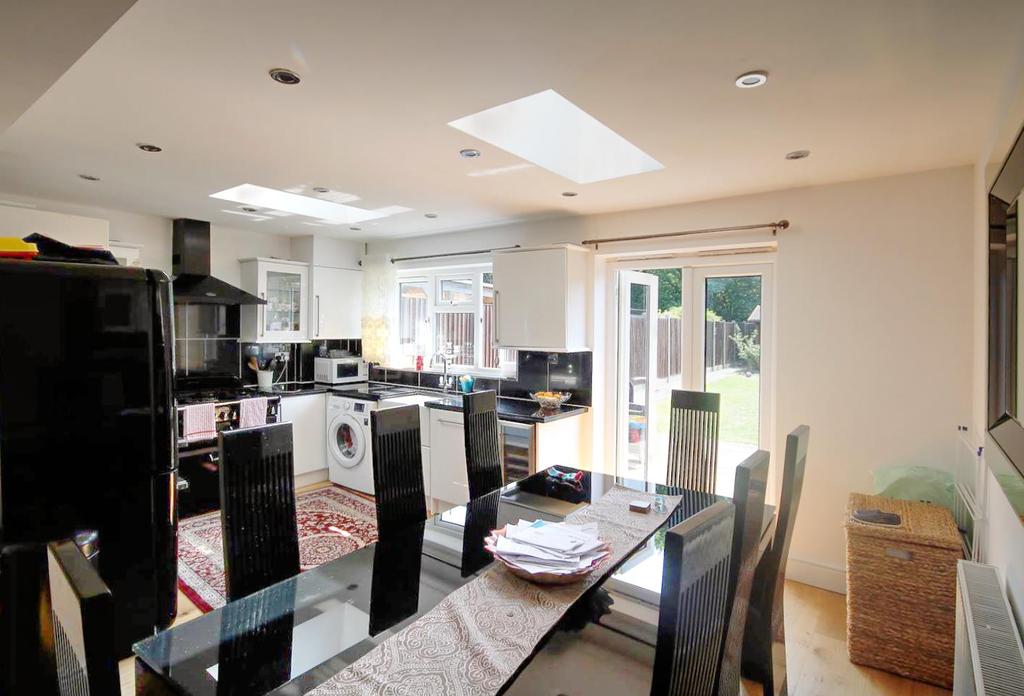 Harcourt Drive, Canterbury, Kent 4 bed house £450,000