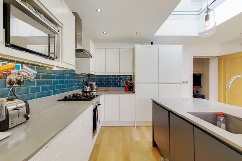 76 Woodbank Road, Bromley, BR1 5HH