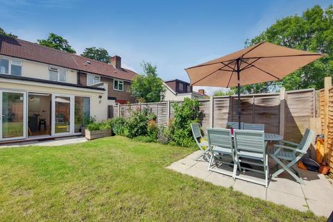 76 Woodbank Road, Bromley, BR1 5HH