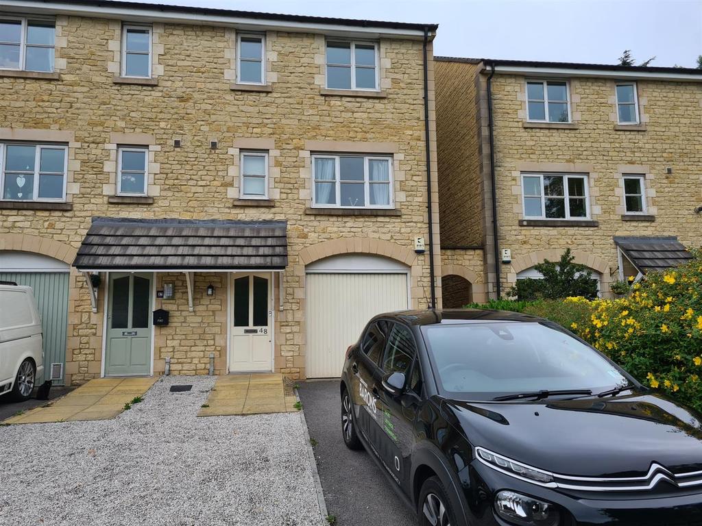 Waterloo Road, Radstock 4 bed end of terrace house £1,200 pcm (£277 pw)