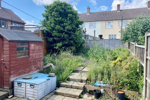 12 Amersham Walk, Romford, RM3 9JH