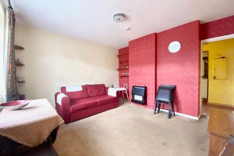 12 Amersham Walk, Romford, RM3 9JH