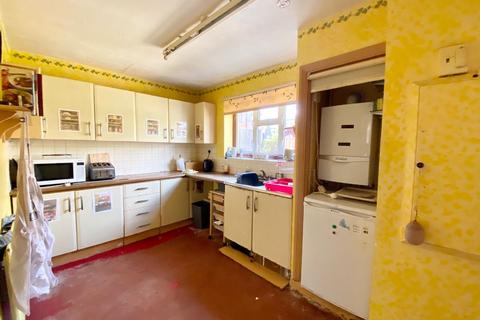 12 Amersham Walk, Romford, RM3 9JH