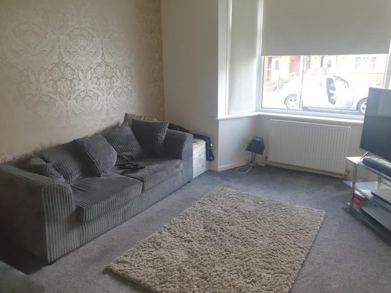Edward Road, Maypole 3 bed apartment £1,200 pcm (£277 pw)