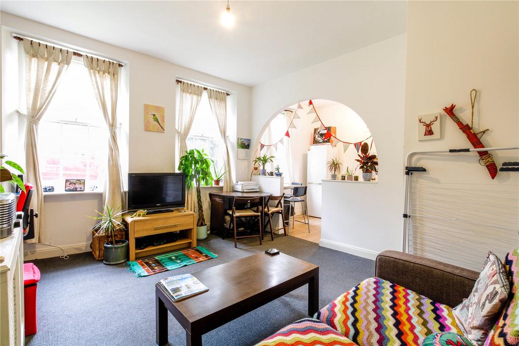 Kitchen/Reception
