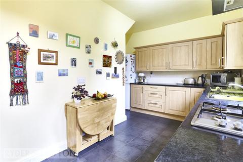 23 Grange Avenue, Marsden, Huddersfield, HD7 6AQ