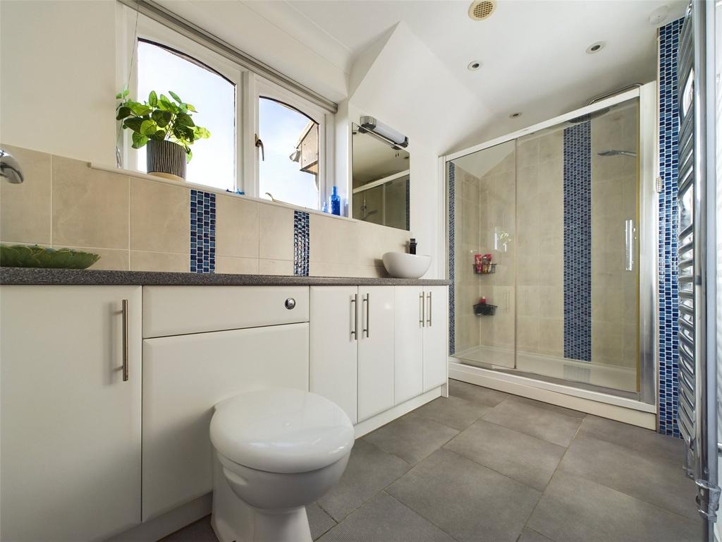 Family Shower Room