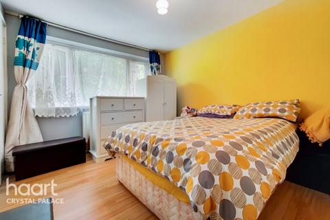 65 Highfield Hill, London, SE19 3PT