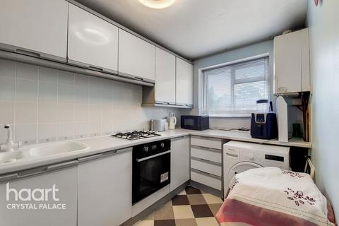 65 Highfield Hill, London, SE19 3PT