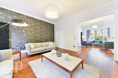 42 Connaught Square, London, W2 2HL