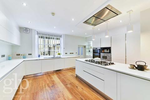 42 Connaught Square, London, W2 2HL