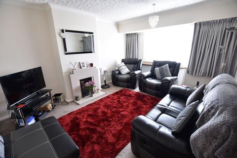 18 Bridlepath Way, Feltham, TW14 8AL