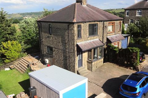 30 Crosshills Mount, Greetland, Halifax, HX4 8HS