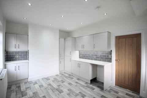 30 Crosshills Mount, Greetland, Halifax, HX4 8HS