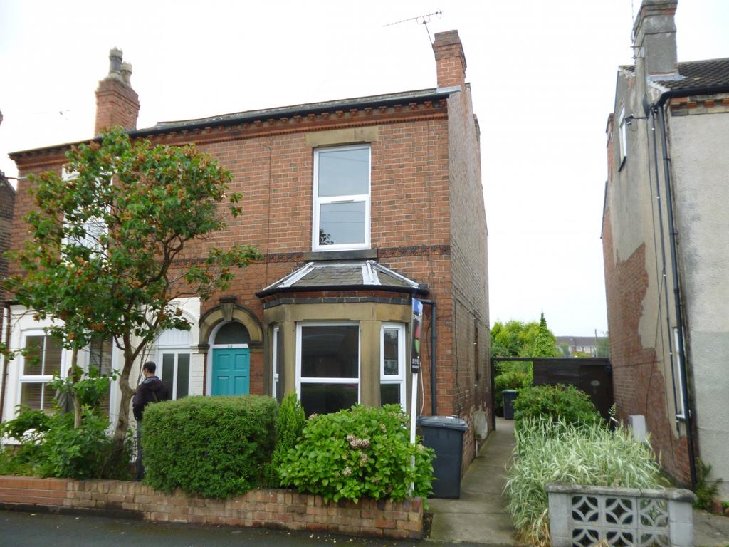 Mona Street, Beeston, Nottingham, NG9 2BY 2 bed semidetached house £