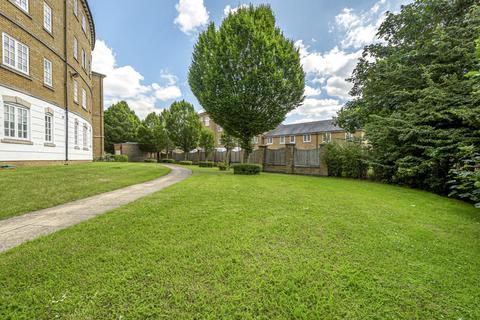 41 Gilbert Close, London, SE18 4PT