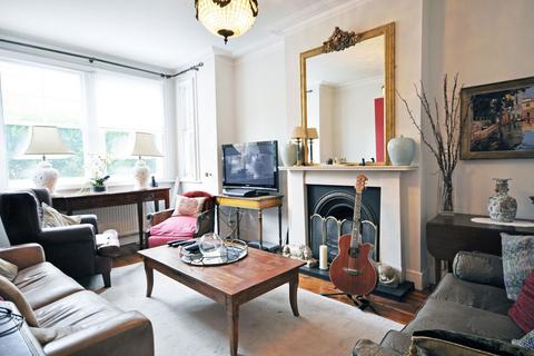 2 bedroom flat to rent, Cowley Mansions, Mortlake High Street, Mortlake, SW14